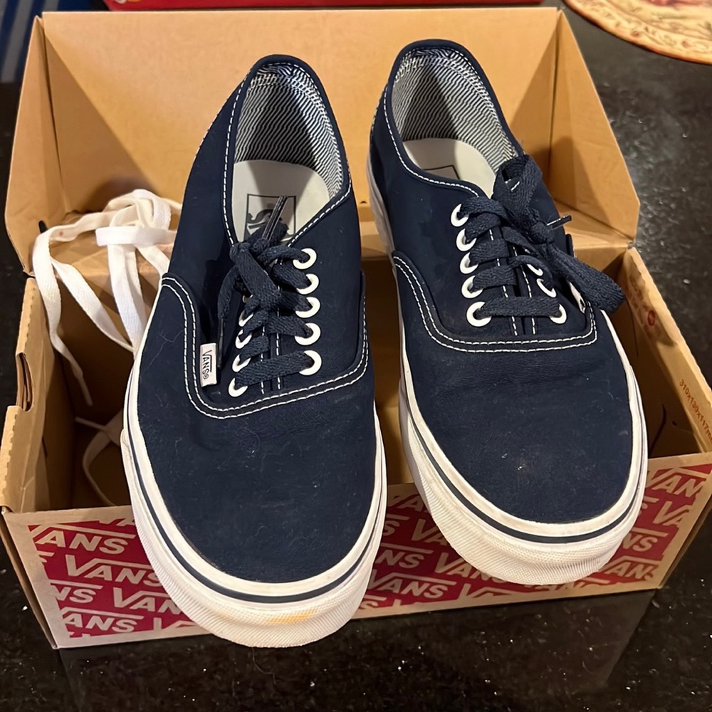 Navy Vans Men’s size 8.0